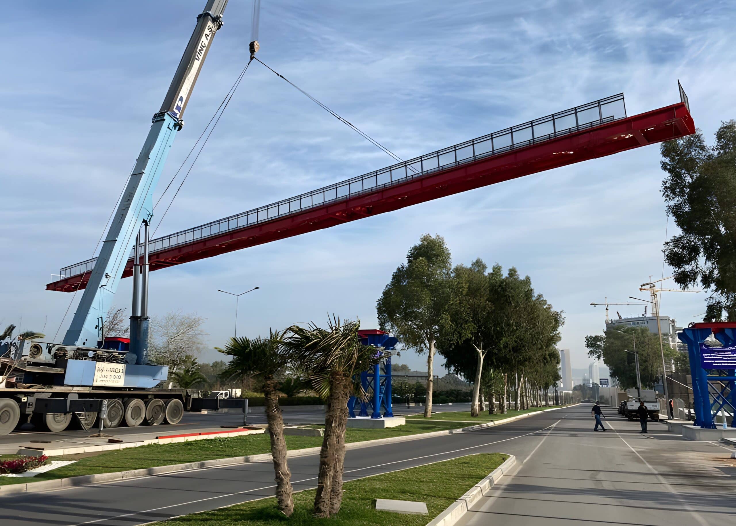 Çelik Köprü ve Üst Geçitler